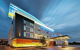 Aloft By Marriott Bolingbrook